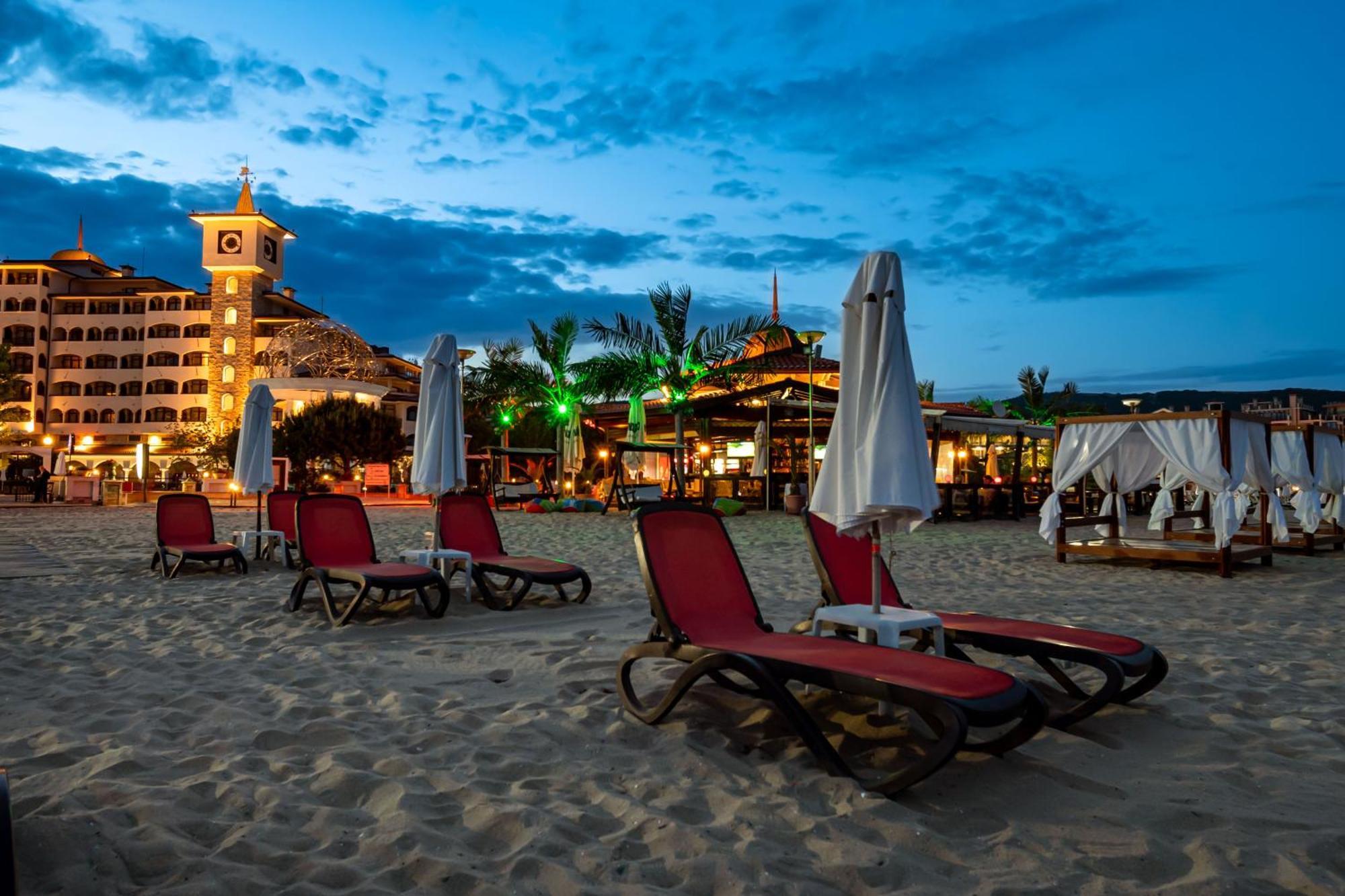 Helena Sands Resort